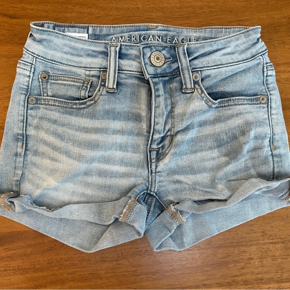 American Eagle “Next Level Stretch” Jean Shorts - Picture 1 of 3